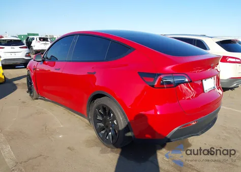 2023 Tesla Model Y Awd/Long Range Dual Motor All-Wheel Drive z USA, uszkodzony, nr VIN 7SAYGDEE1PF668687